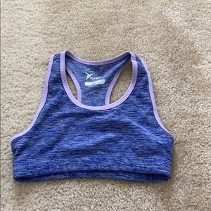sports bra